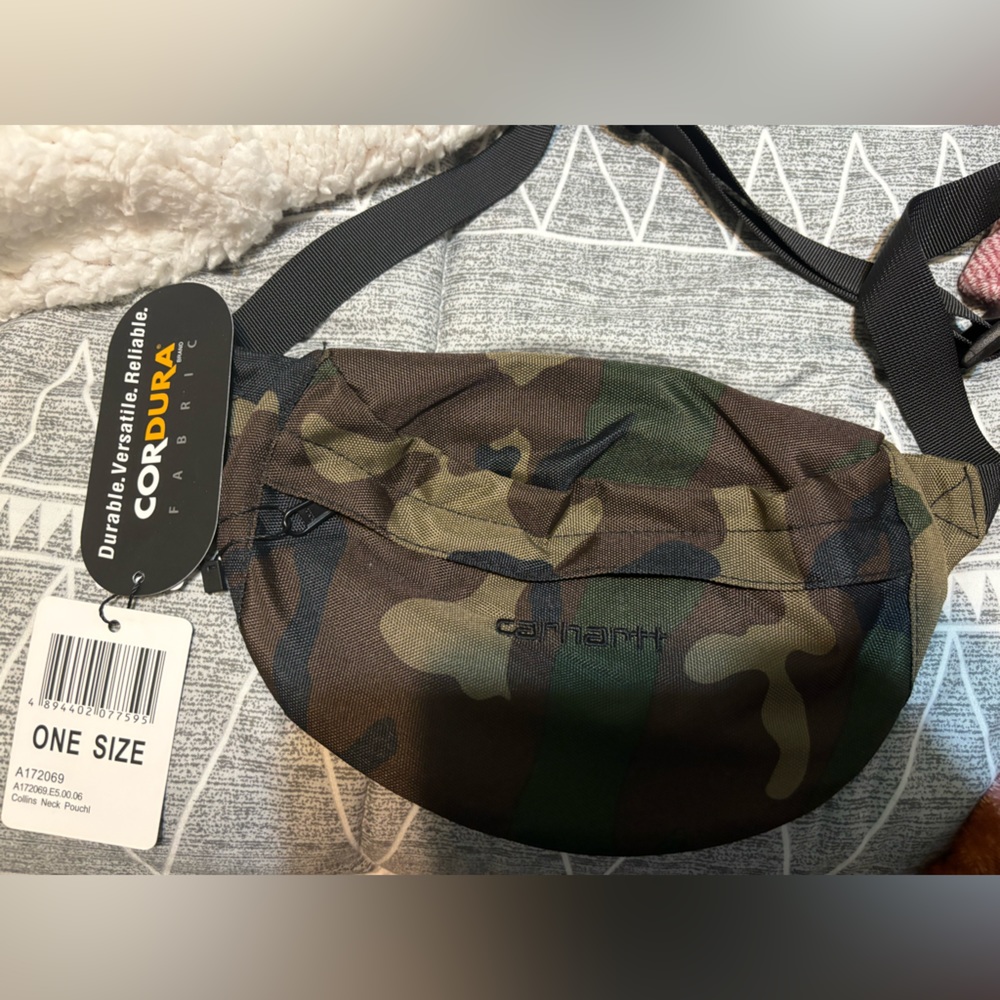 ✨Carhartt Collins Neck Pouchl WIP!🖤
